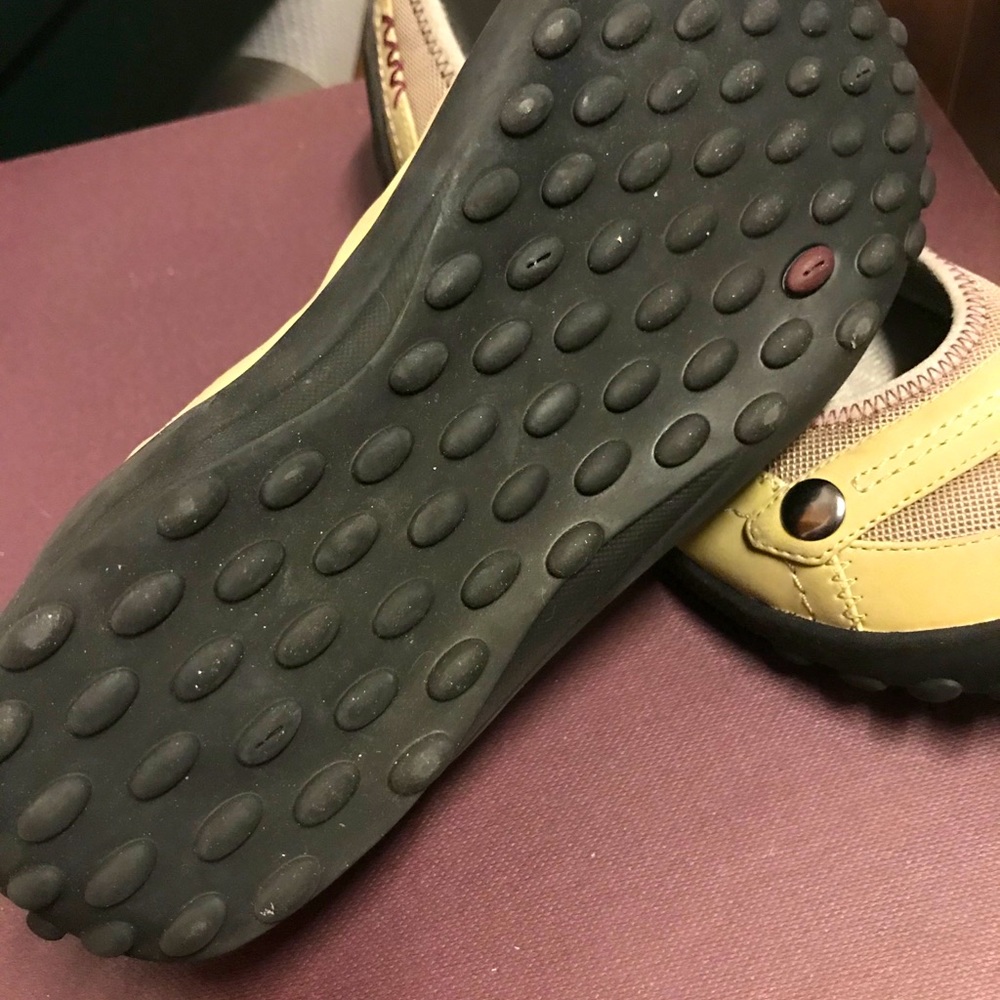 Flats - Picture 3 of 3